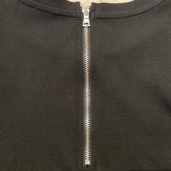 Banana Republic long-sleeve top with mesh accents - Picture 7 of 7